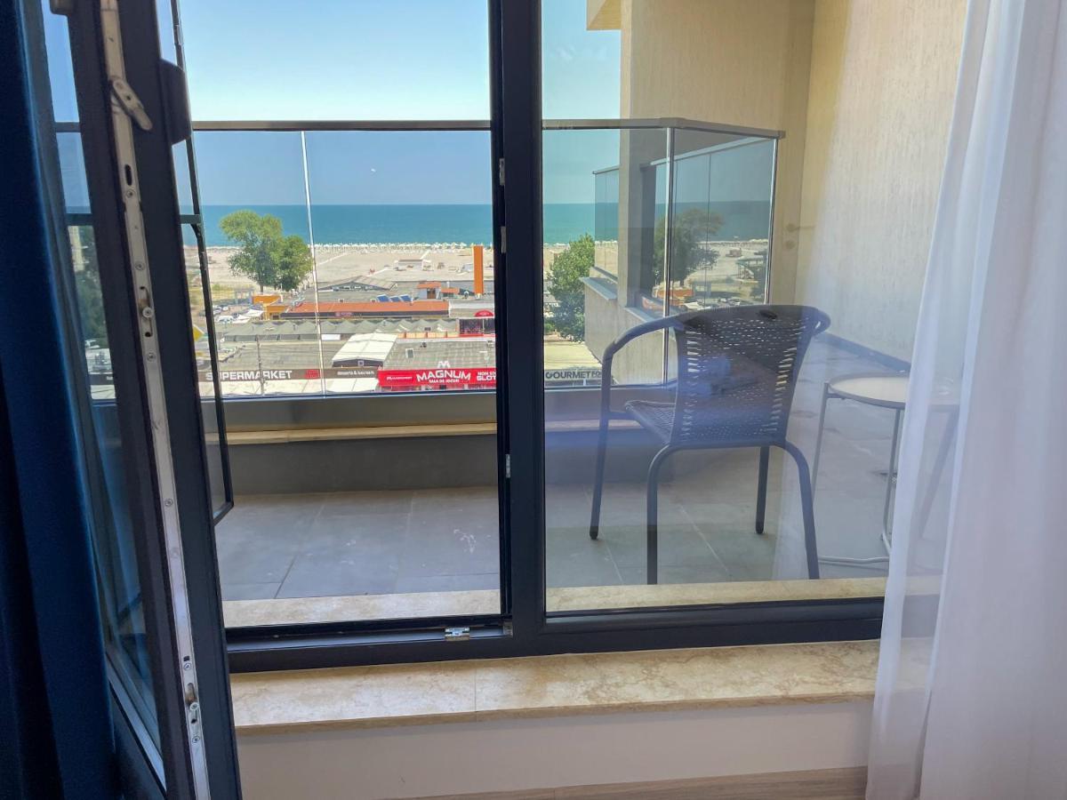 Azure Sea Apartments - Bychoice Mamaia Esterno foto