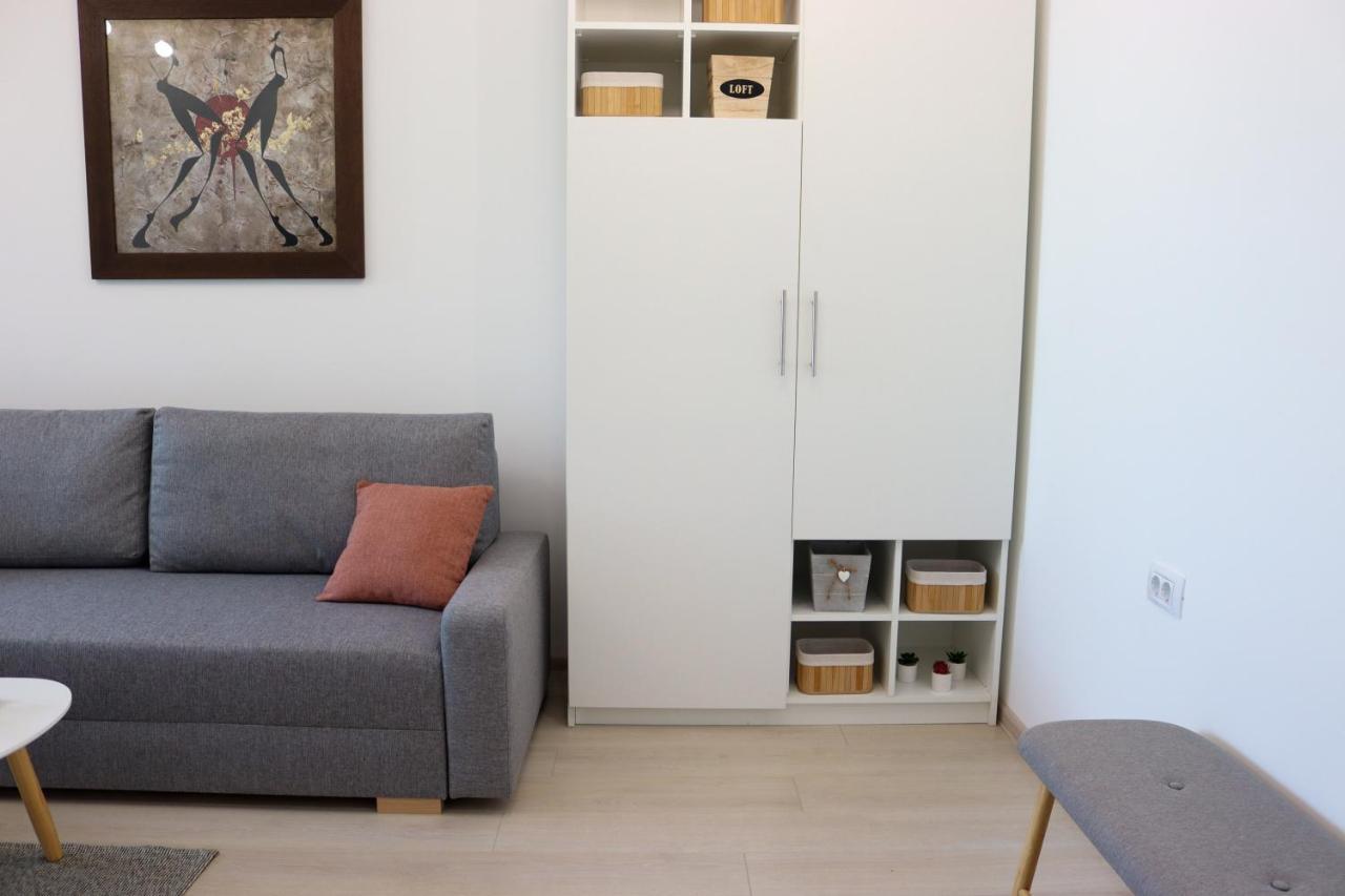 Azure Sea Apartments - Bychoice Mamaia Esterno foto
