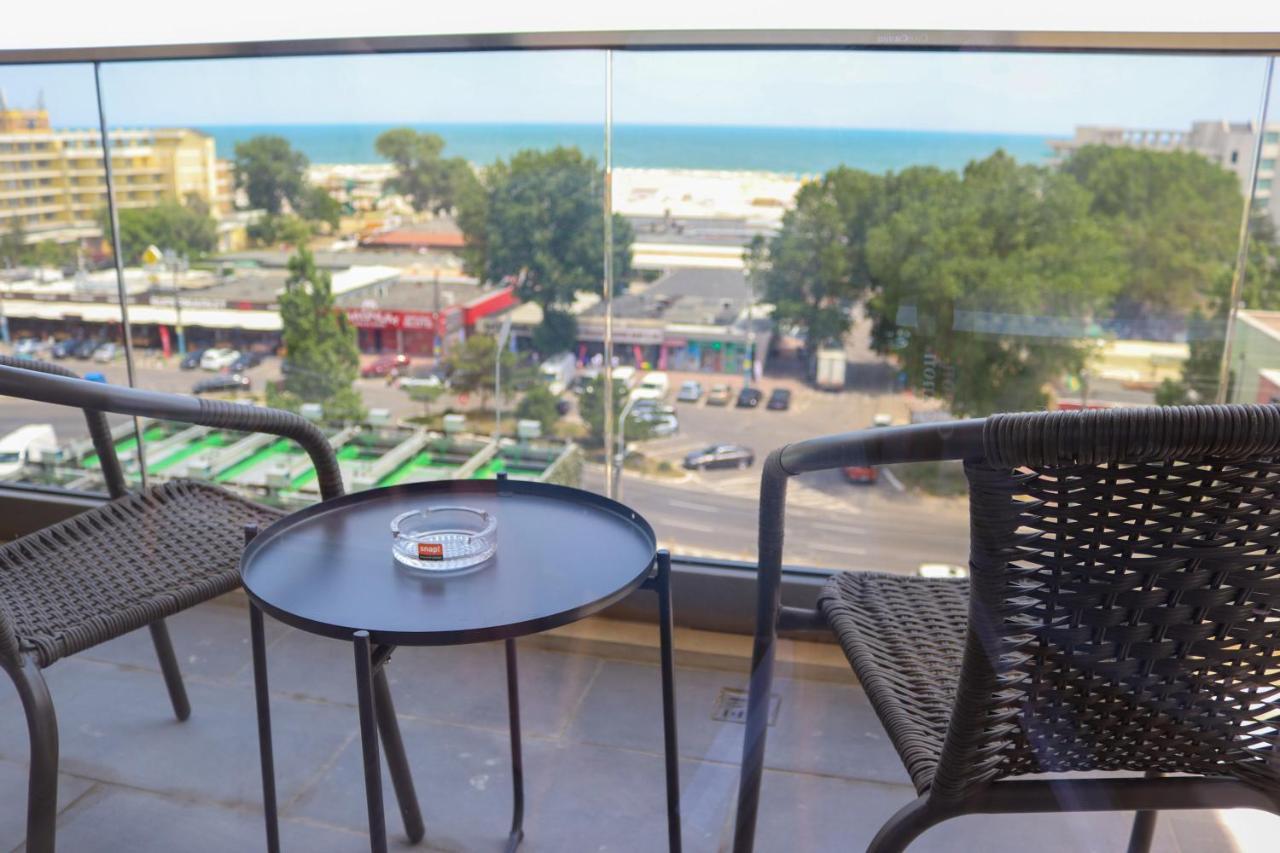 Azure Sea Apartments - Bychoice Mamaia Esterno foto