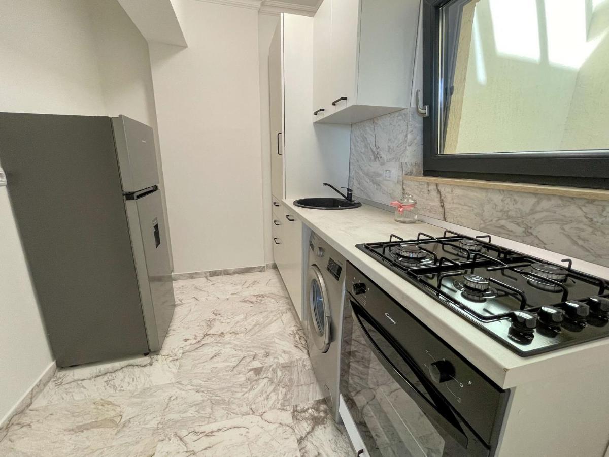 Azure Sea Apartments - Bychoice Mamaia Esterno foto