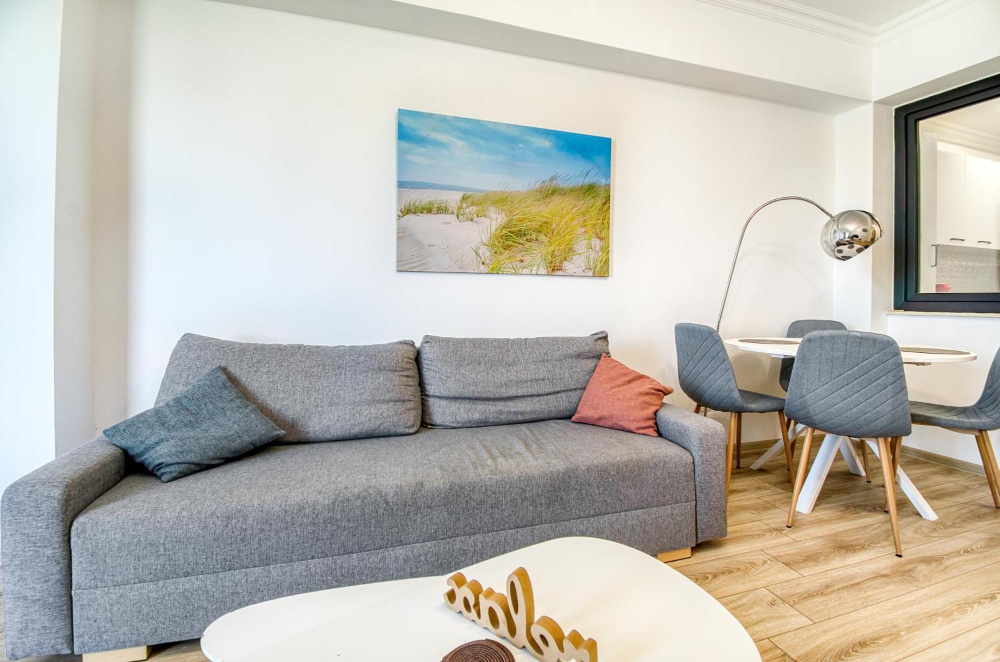 Azure Sea Apartments - Bychoice Mamaia Esterno foto