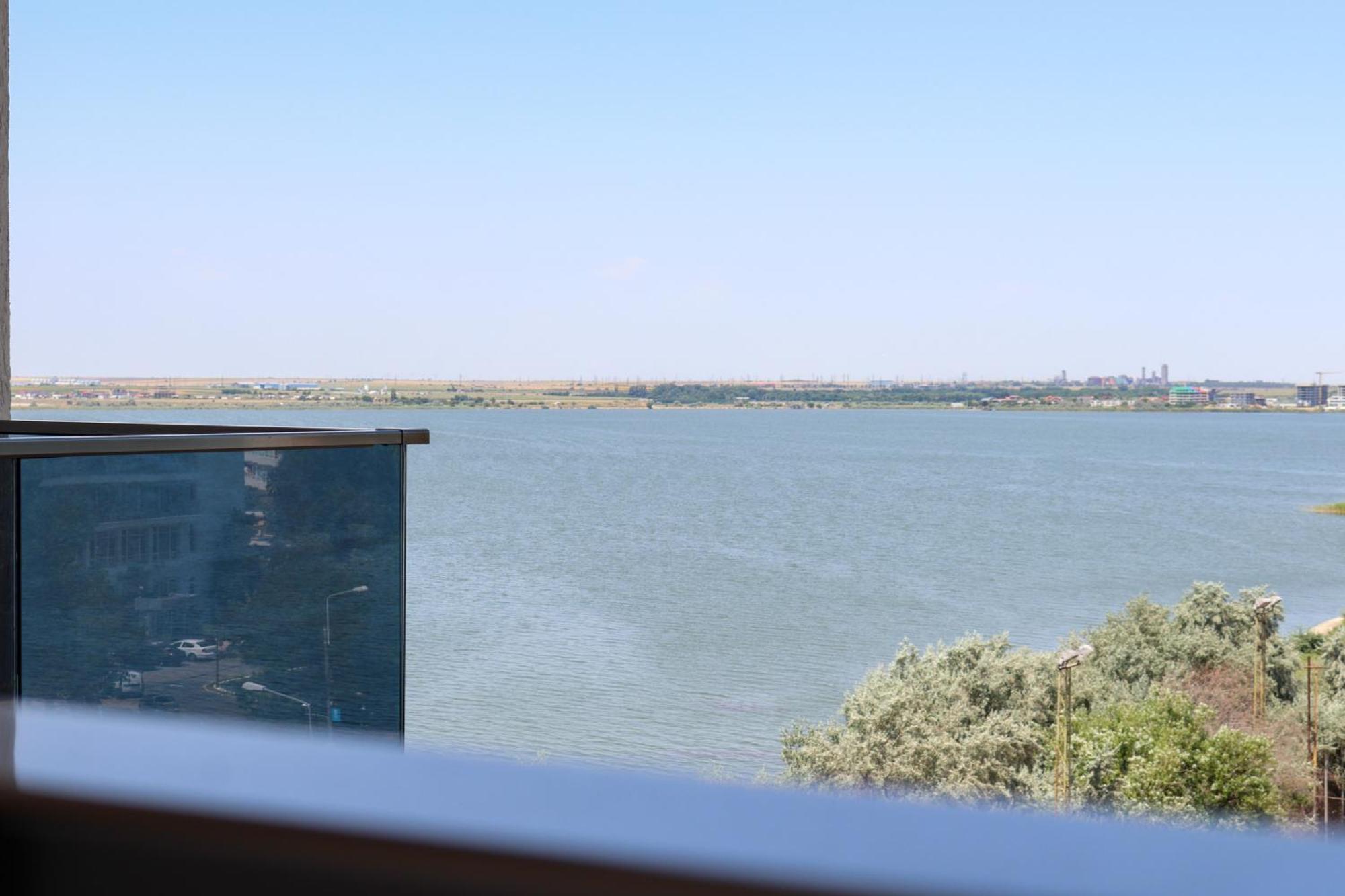 Azure Sea Apartments - Bychoice Mamaia Esterno foto